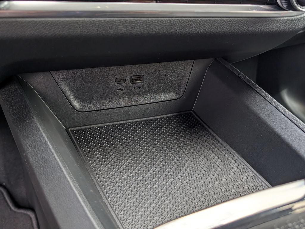 New 2027 Chevrolet Equinox RS w/ Convenience Package III FWD image 23