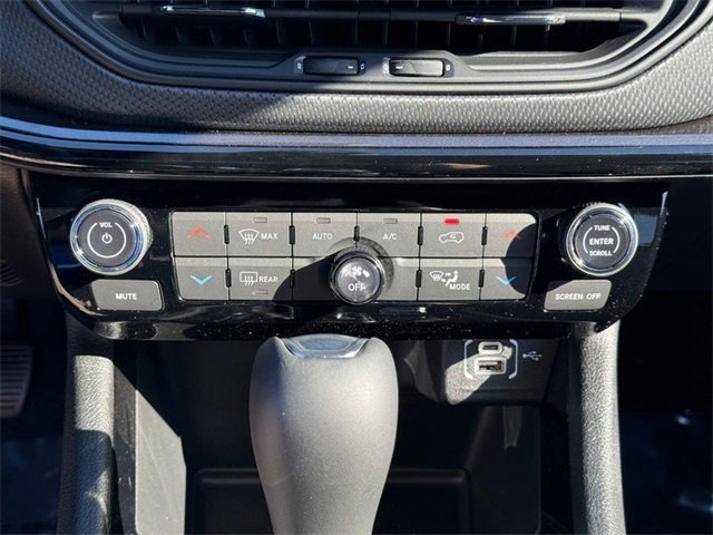 New 2025 Jeep Compass Latitude w/ Sun & Sound Group image 26