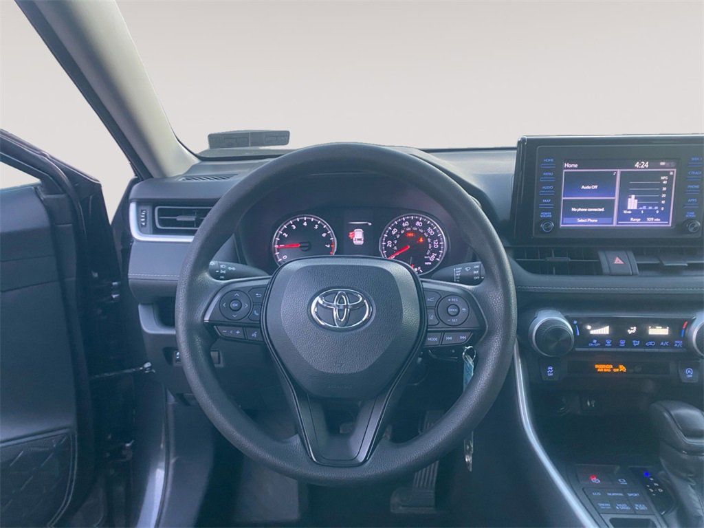 Used 2019 Toyota RAV4 LE image 12