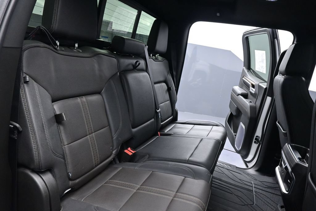 Used 2022 Chevrolet Silverado 1500 High Country w/ High Country Premium Package AWD/4WD image 31