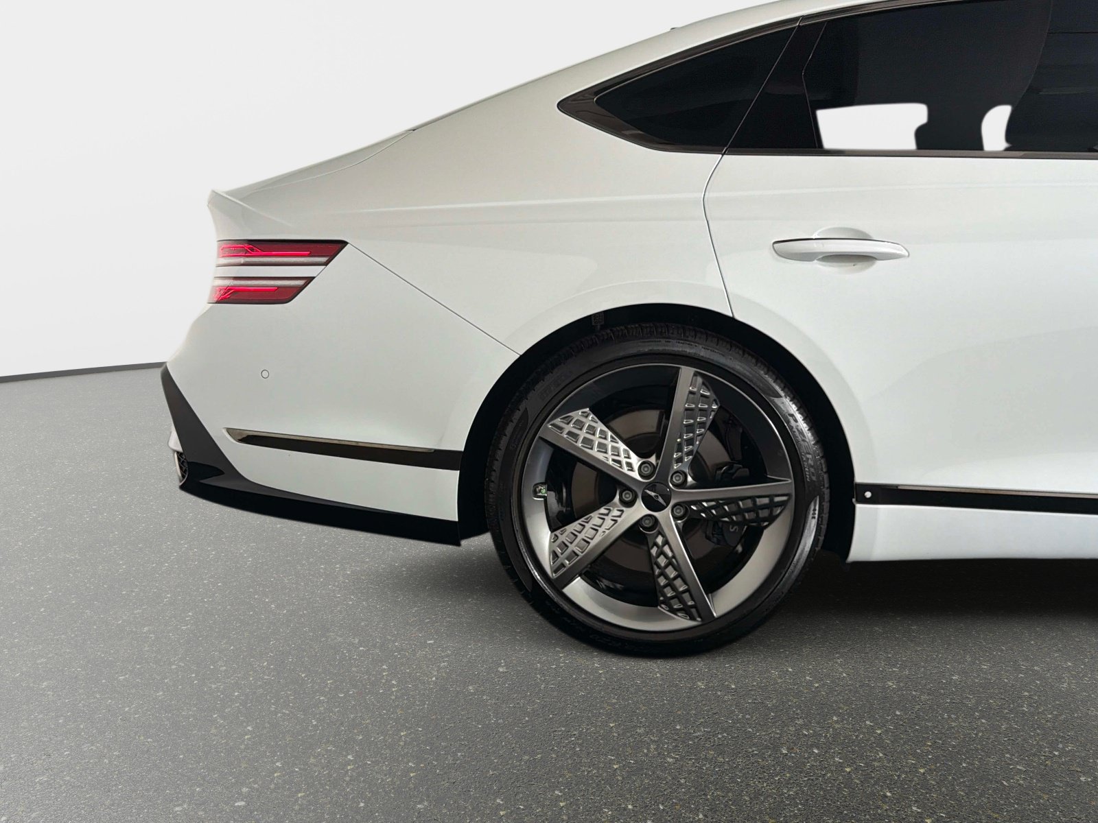 Used 2025 Genesis G80 3.5T Sport Prestige AWD/4WD image 18