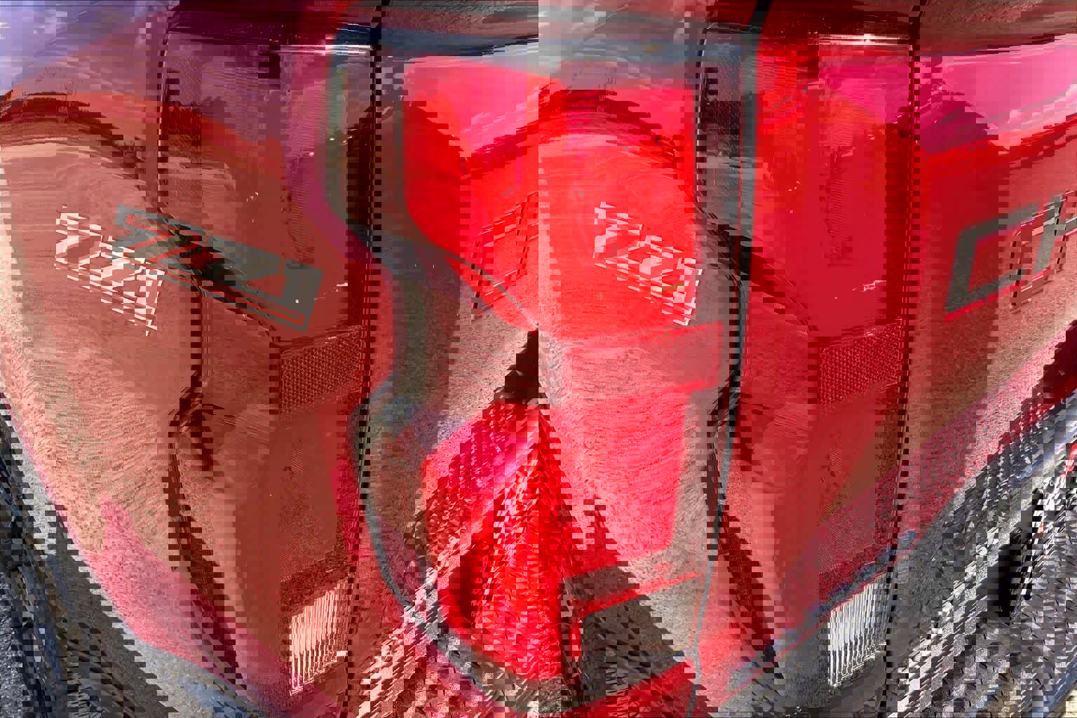 Used 2025 Chevrolet Colorado Z71 w/ Technology Package image 28