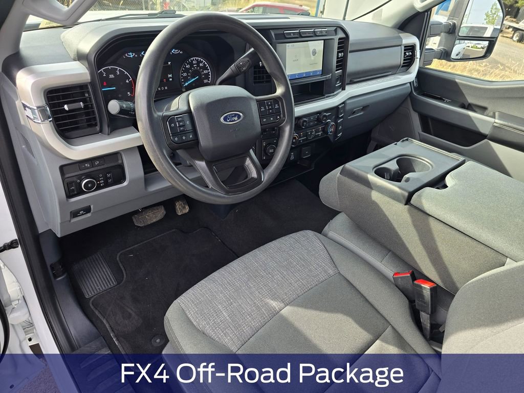 Used 2024 Ford F350 XLT w/ FX4 Off-Road Package AWD/4WD image 2