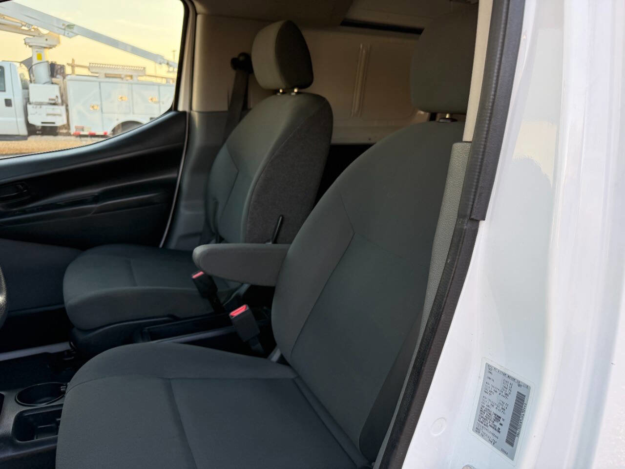 Used 2018 Nissan NV200 SV w/ Navigation Package image 16