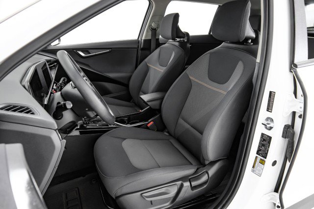 Used 2024 Kia Niro LX image 28