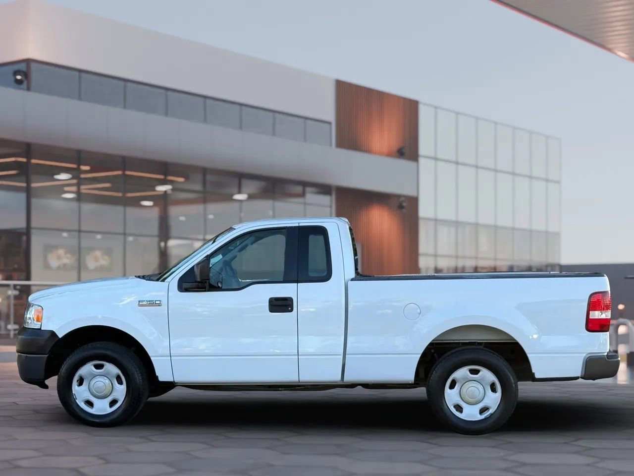 Used 2006 Ford F150 XL RWD image 3