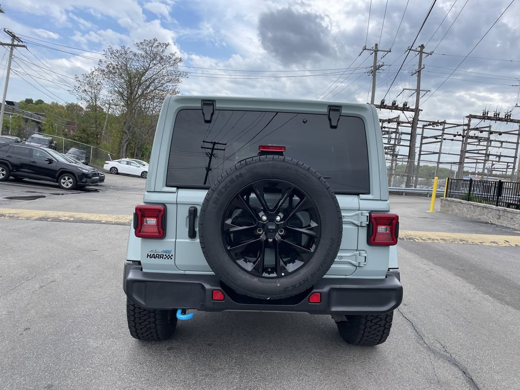 Used 2024 Jeep Wrangler Unlimited Sahara AWD/4WD image 4