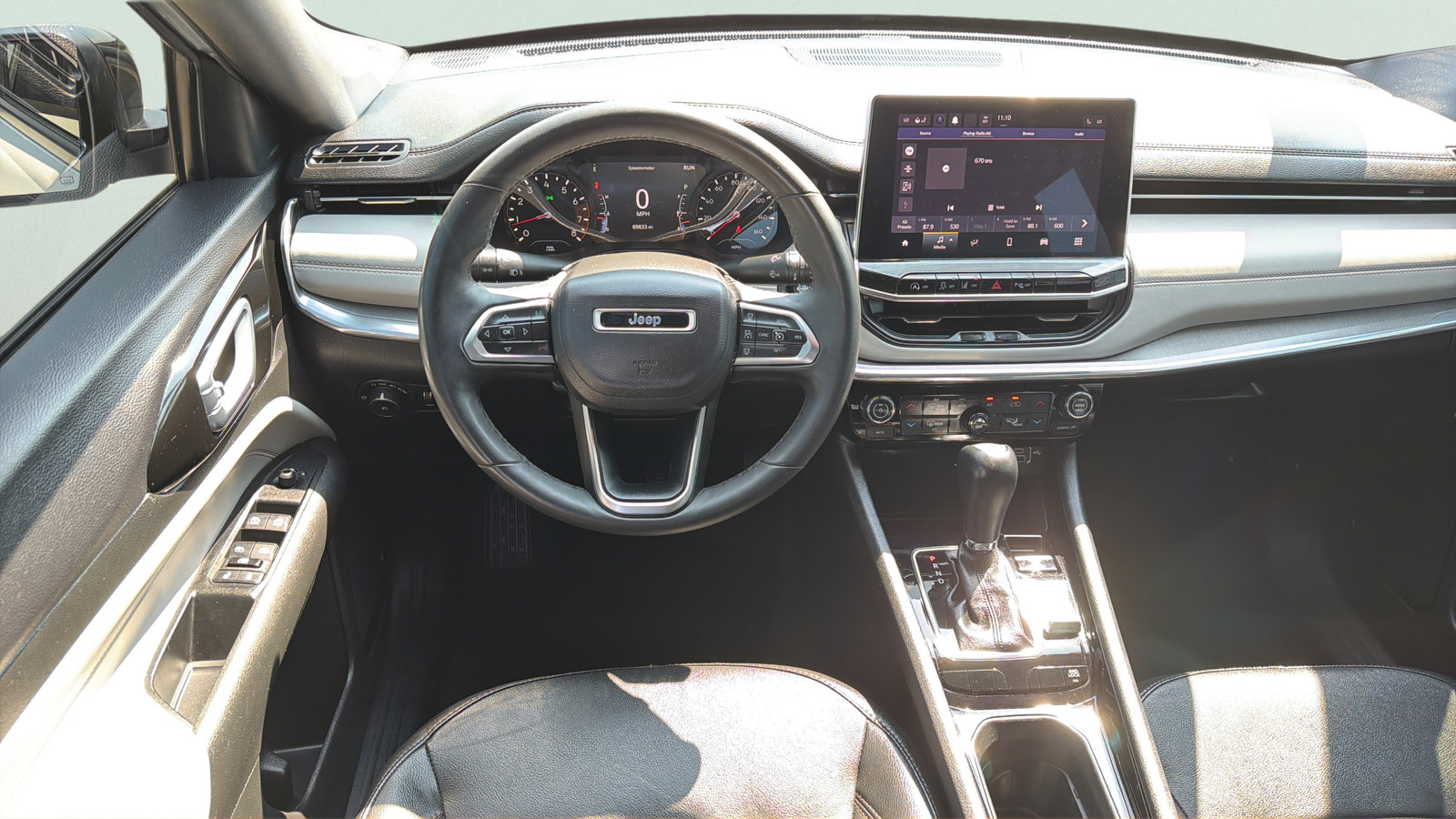 Used 2023 Jeep Compass Limited AWD/4WD image 4