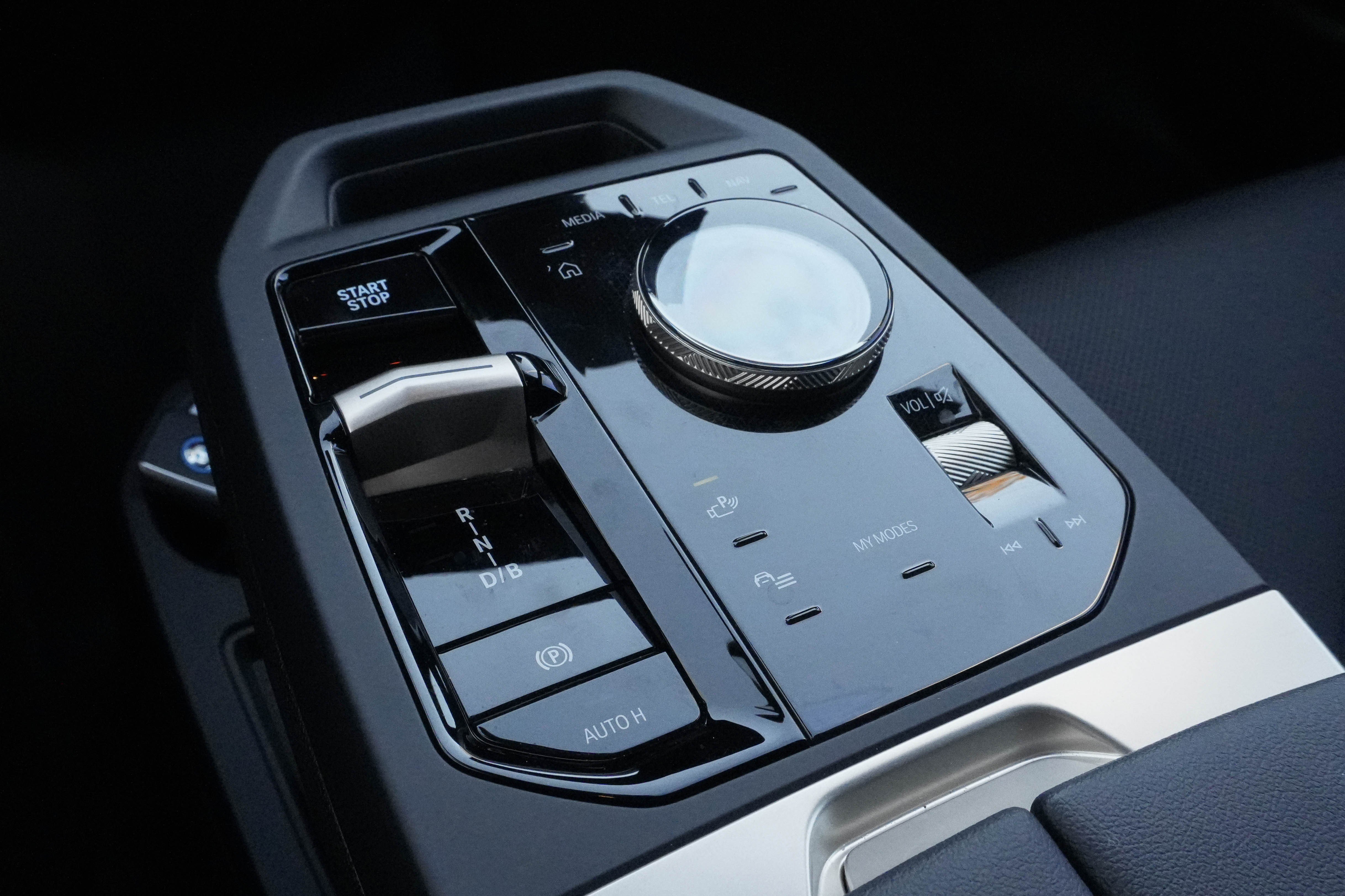 Certified 2024 BMW iX xDrive50 image 26