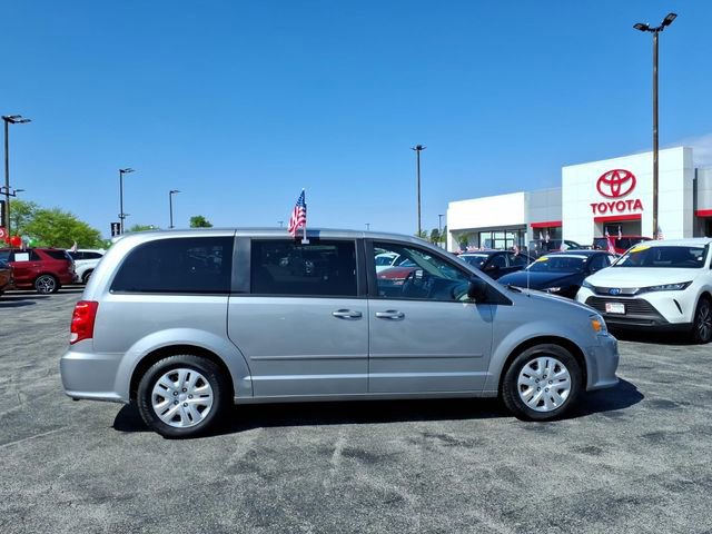 Used 2014 Dodge Grand Caravan SE w/ Quick Order Package 29E SE FWD image 2