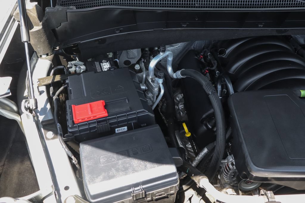 Used 2024 Chevrolet Silverado 1500 LT RWD image 13