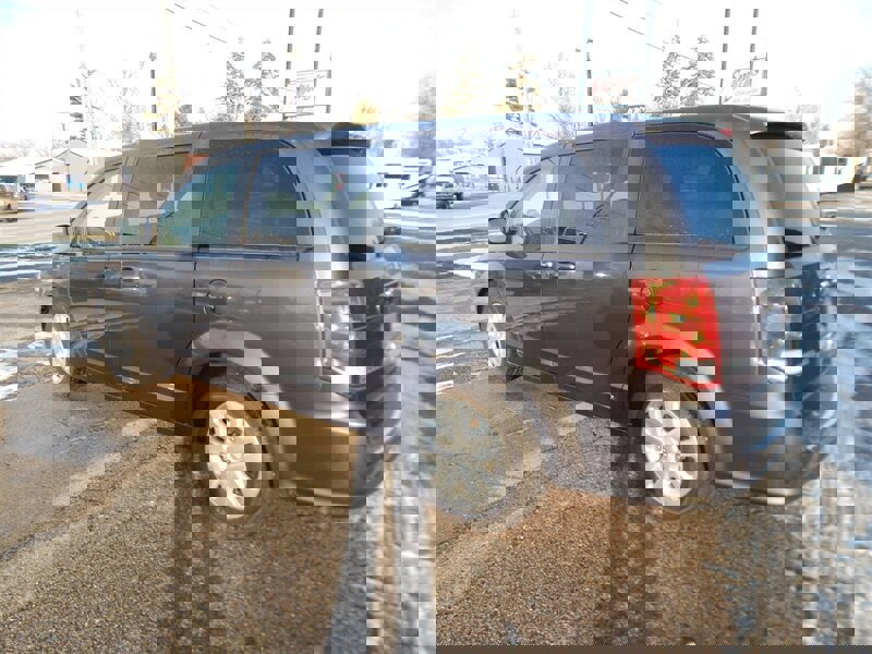 Used 2017 Dodge Grand Caravan SE w/ Power Window Group image 2