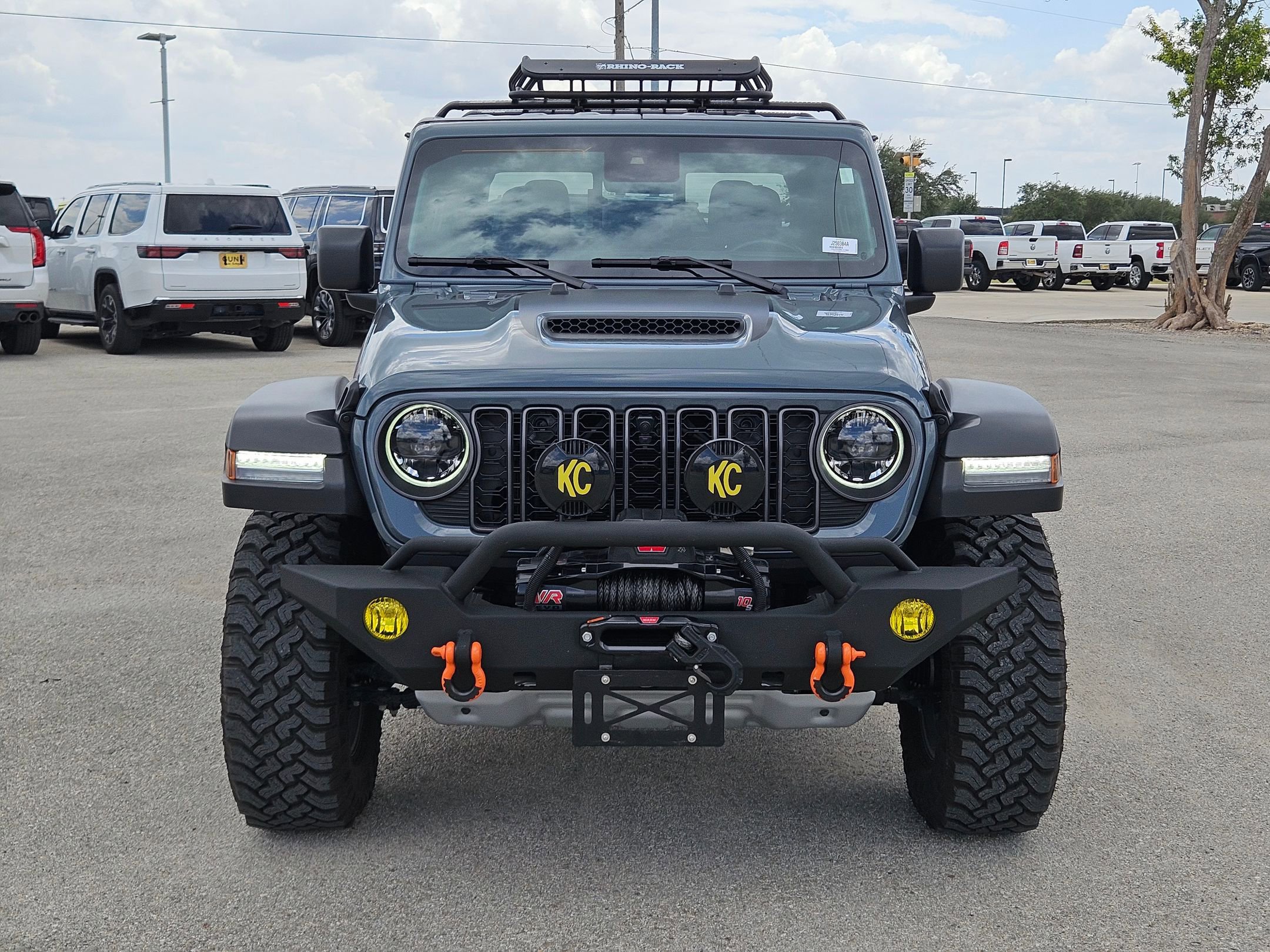Certified 2024 Jeep Gladiator Mojave w/ Technology Group image 8
