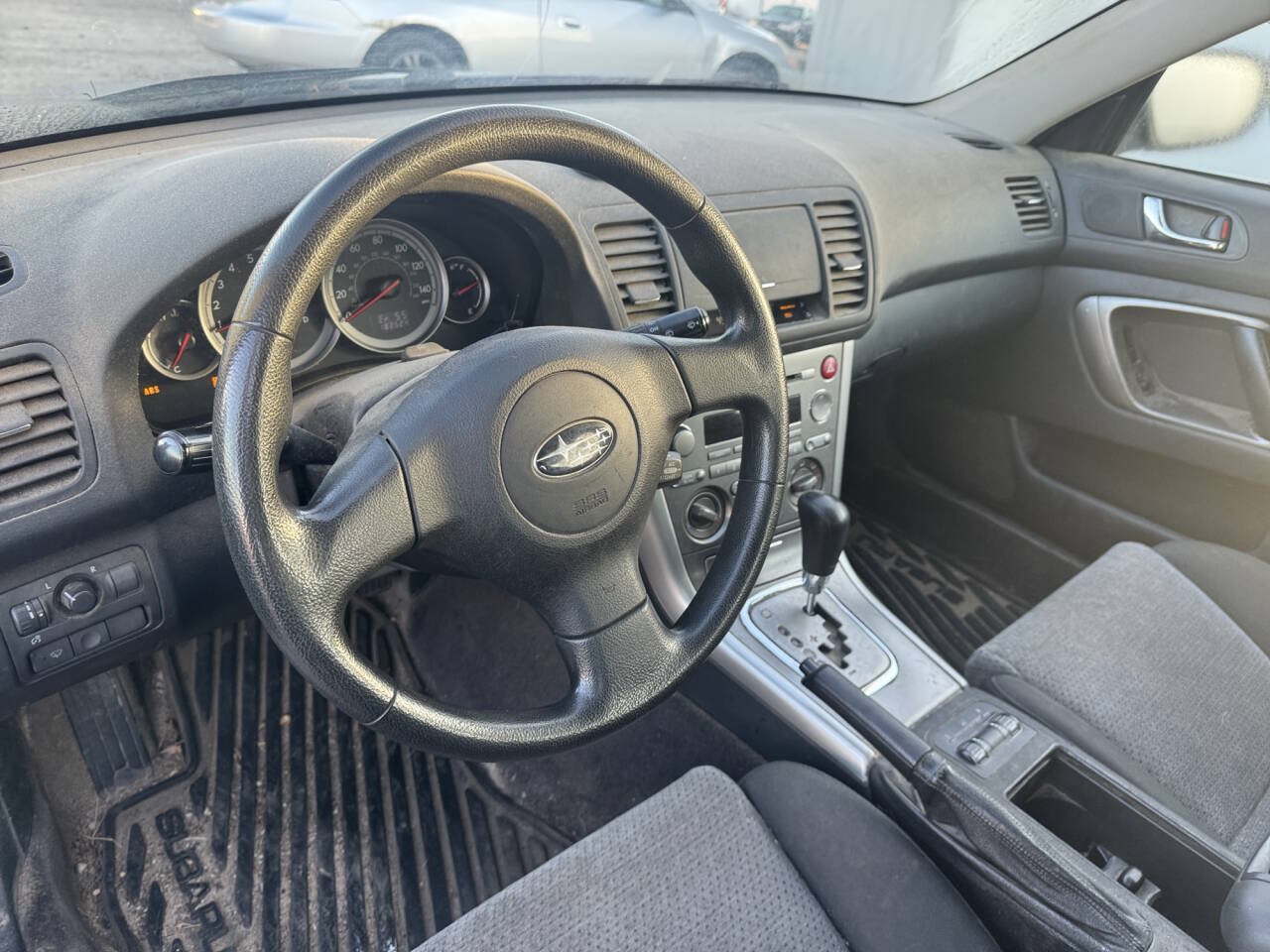 Used 2005 Subaru Outback 2.5i AWD/4WD image 29