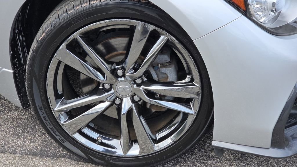 Used 2019 INFINITI Q50 Signature Edition w/ Cargo Package (L96) image 18
