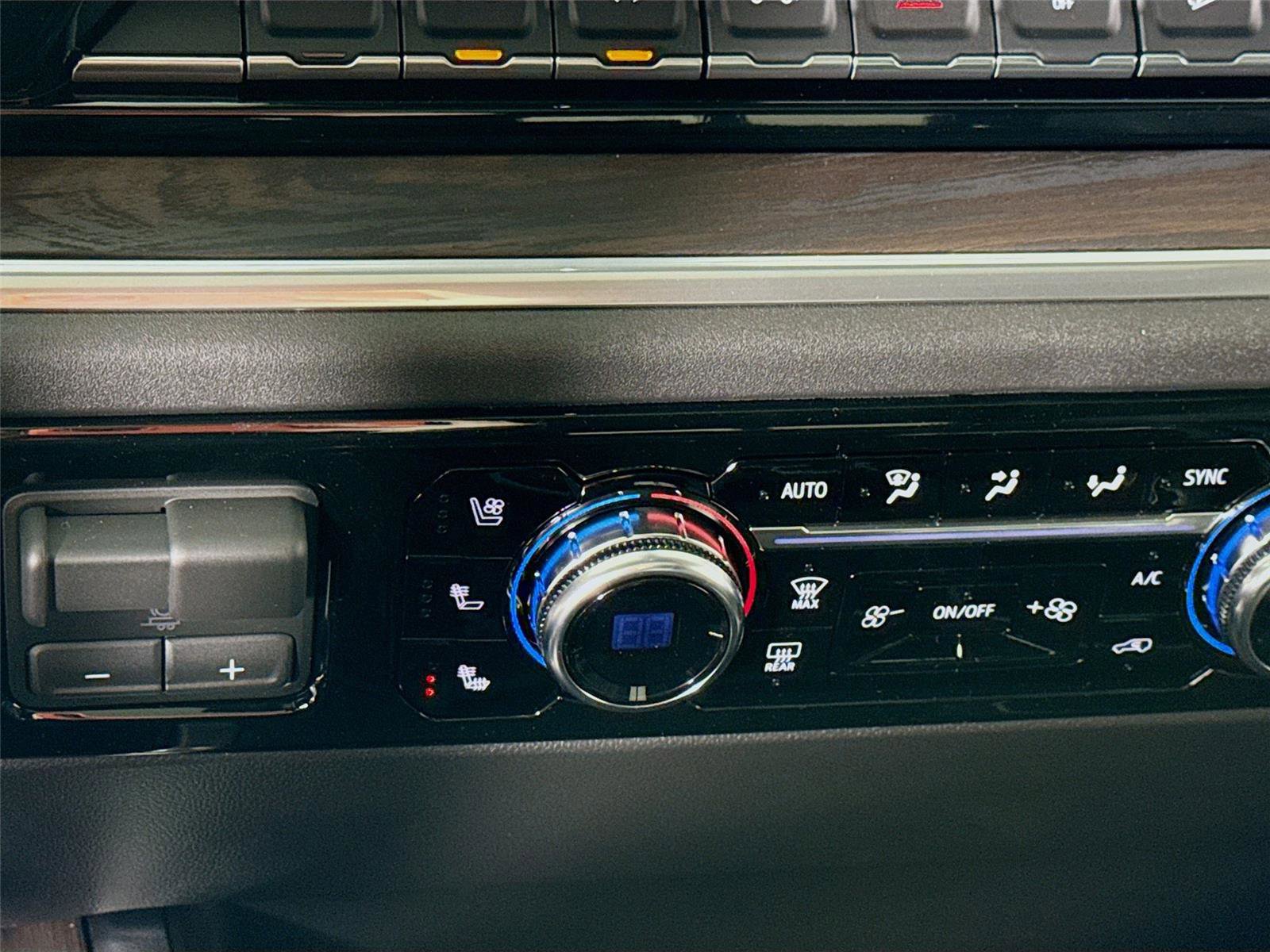 New 2026 GMC Sierra 1500 SLT w/ SLT Premium Plus Package image 16