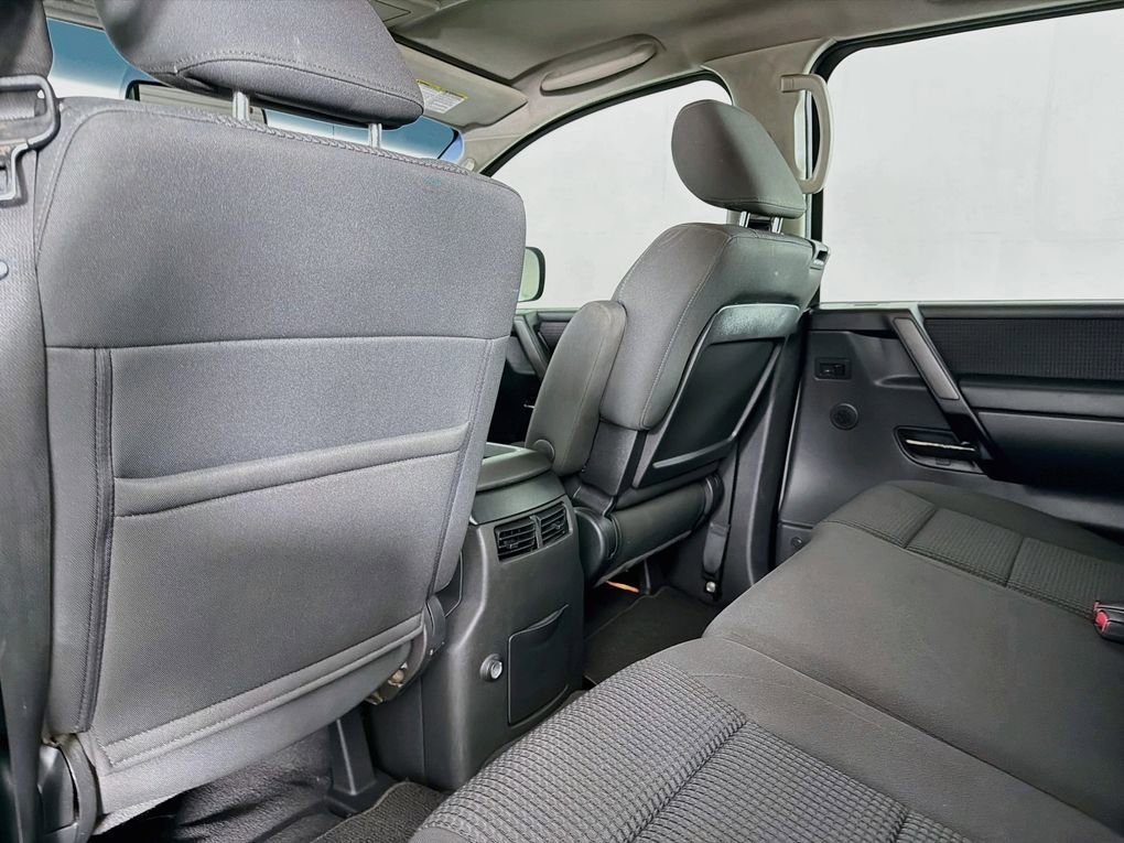 Used 2010 Nissan Titan SE w/ SE Value Truck Pkg RWD image 32