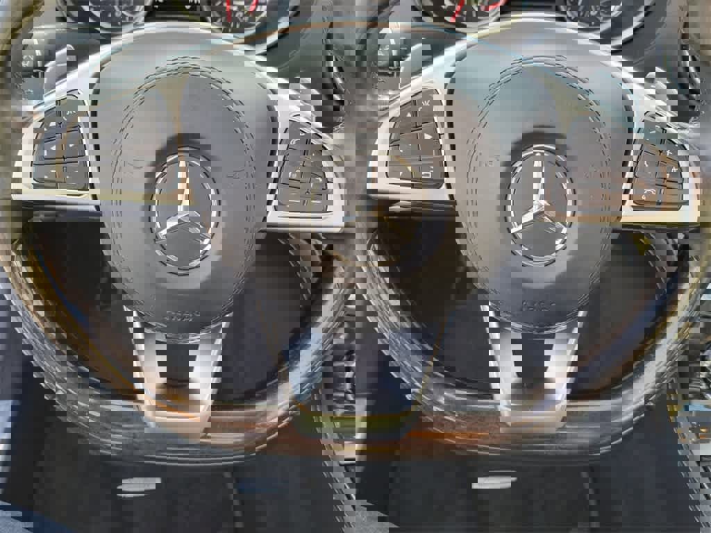 Used 2017 Mercedes-Benz SL 450 image 16