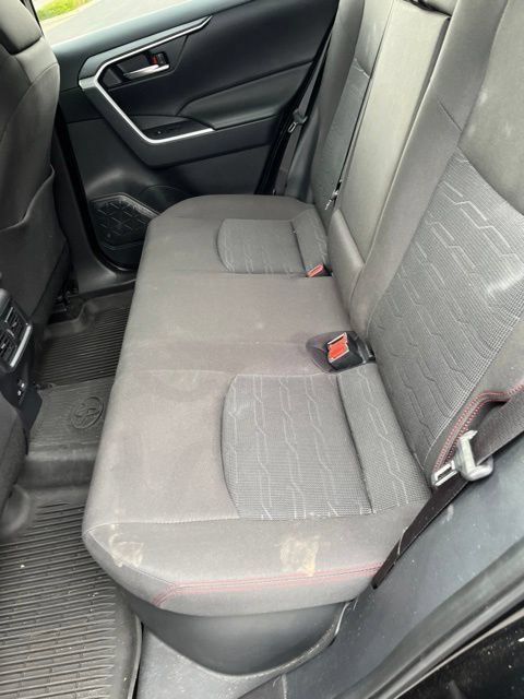 Used 2024 Toyota RAV4 SE w/ Weather & Moonroof Package AWD/4WD image 10