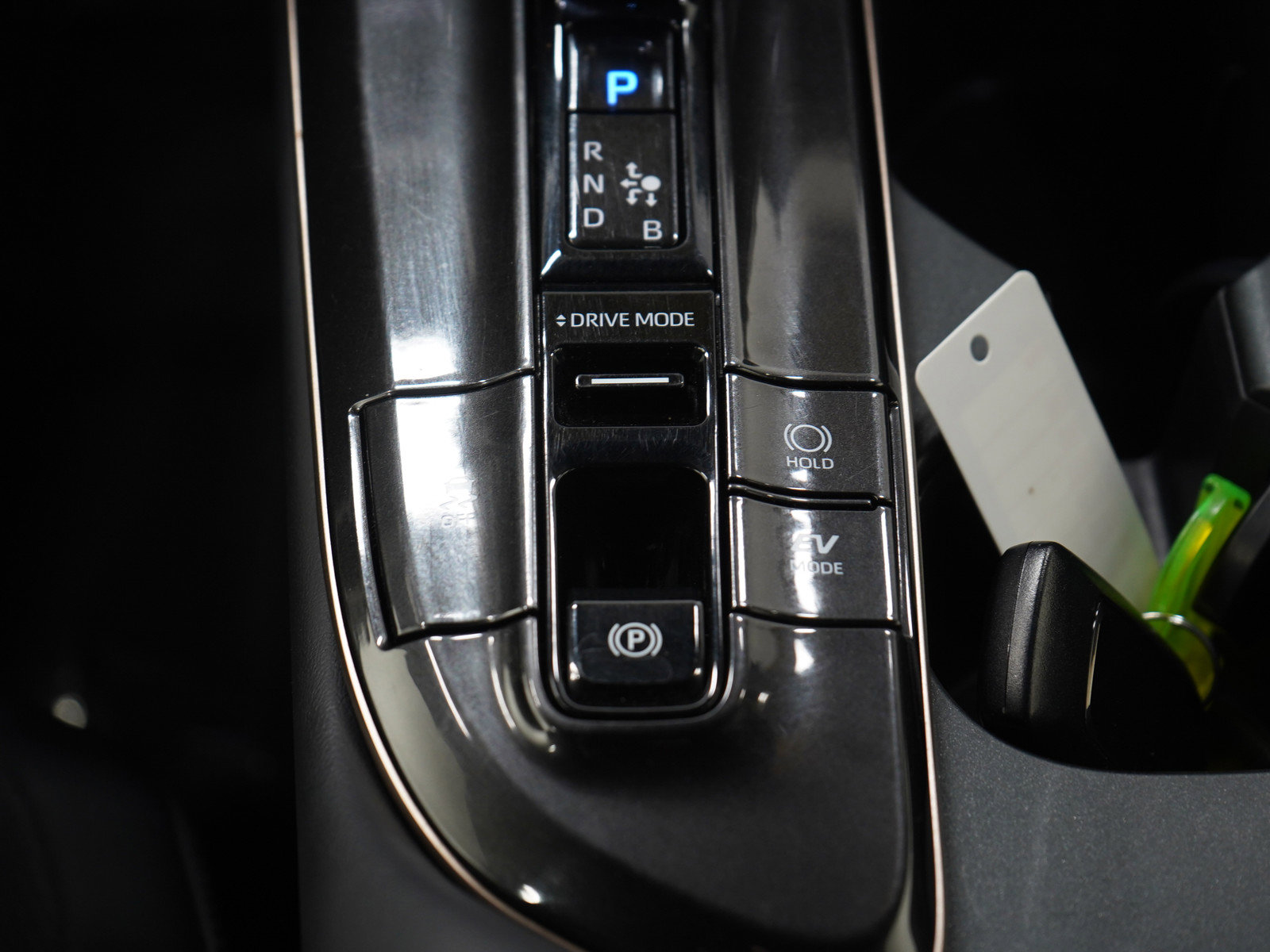 Used 2025 Toyota Crown XLE AWD/4WD image 18