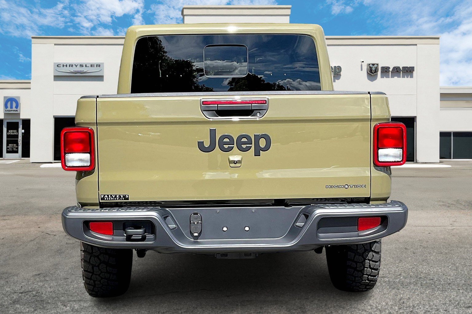 Certified 2025 Jeep Gladiator Sport image 4