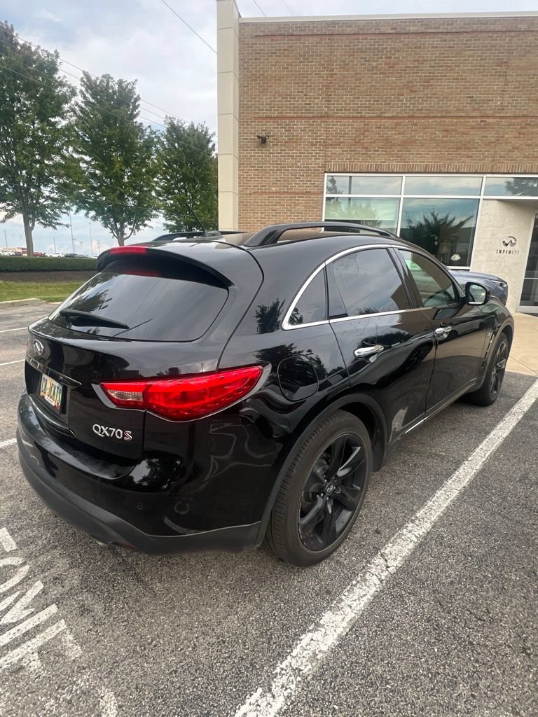 Used 2017 INFINITI QX70 AWD w/ Premium Package image 7