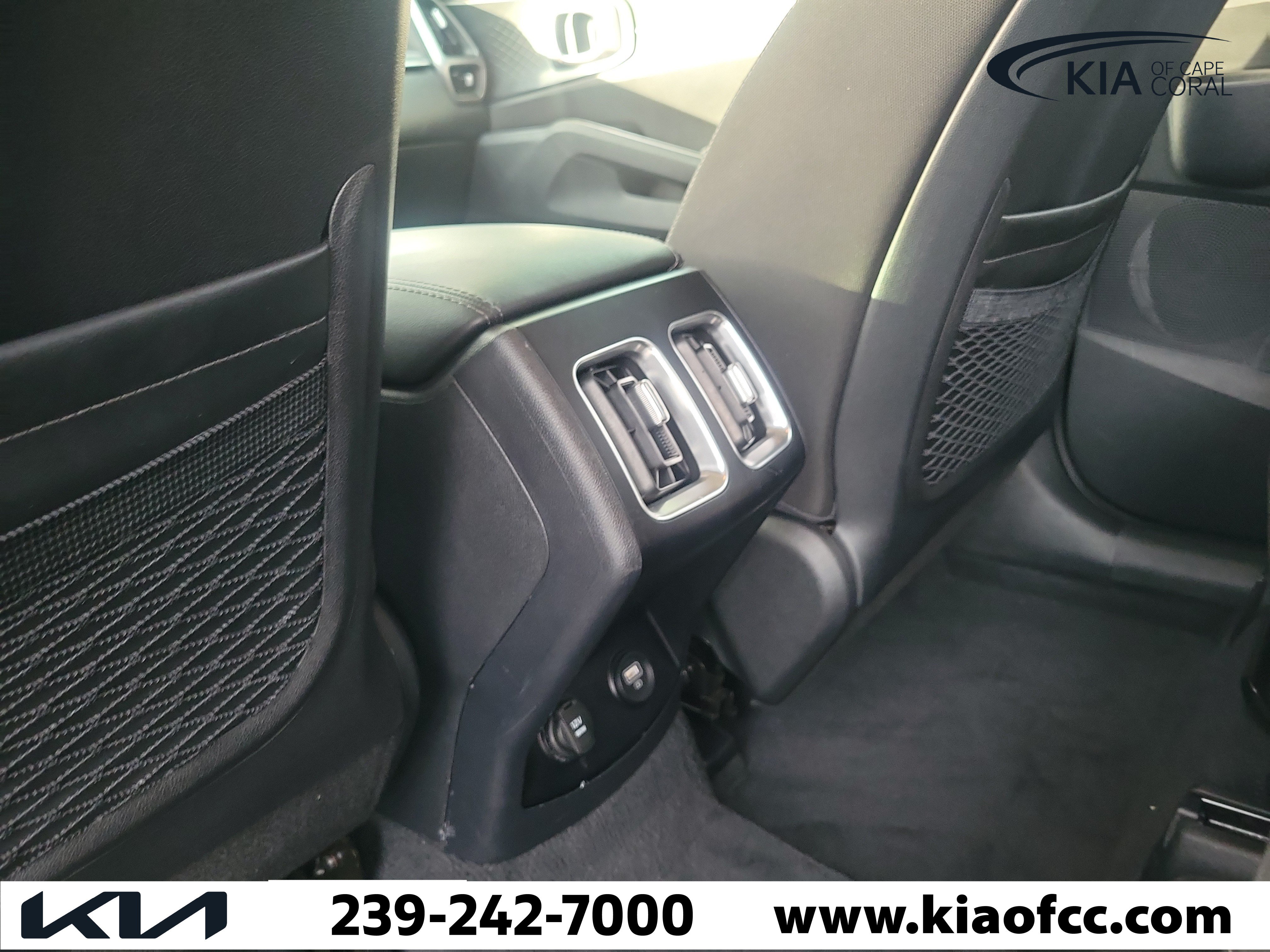 Certified 2023 Kia Sorento LX FWD image 17
