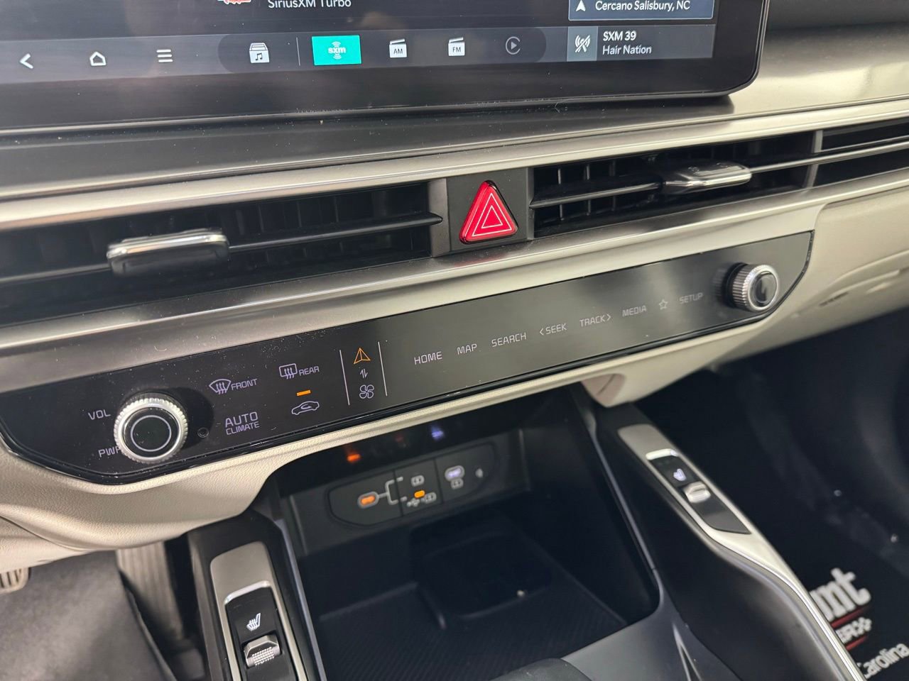 Used 2025 Kia Sorento S w/ Panoramic Sunroof Package image 18