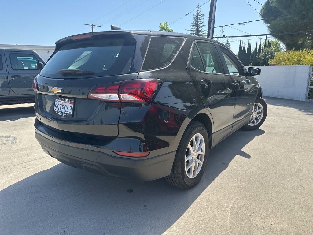 Used 2023 Chevrolet Equinox LS image 5