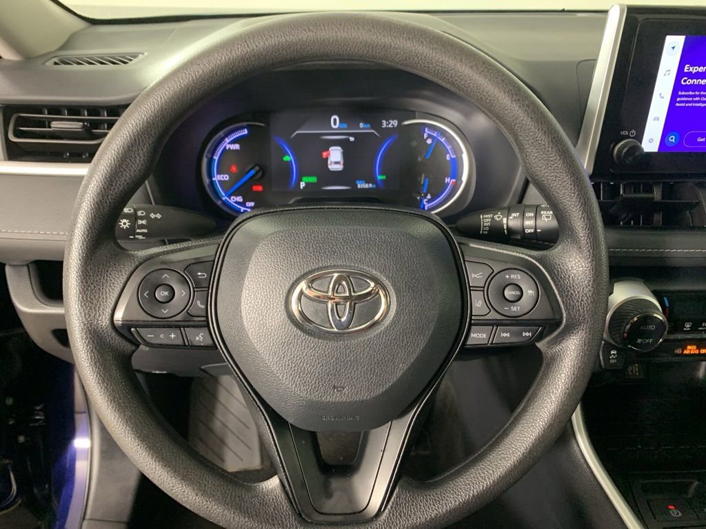 Used 2024 Toyota RAV4 XLE AWD/4WD image 20