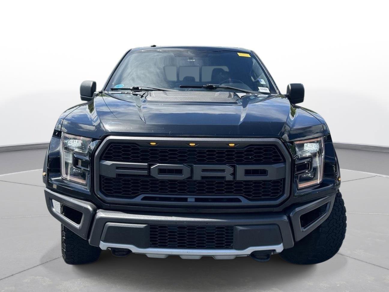 Used 2018 Ford F150 Raptor w/ Equipment Group 801A Mid AWD/4WD video 3