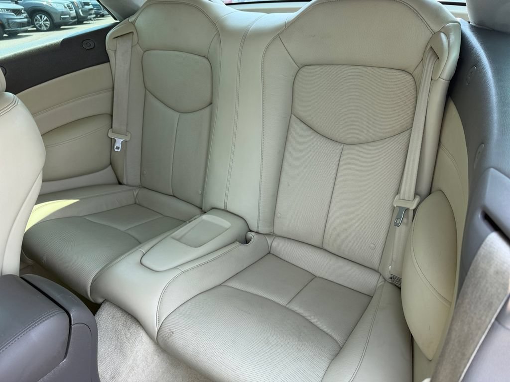 Used 2011 INFINITI G37 Convertible w/ Premium Pkg RWD image 16