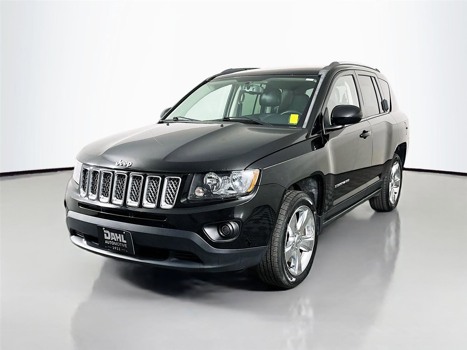 Used 2014 Jeep Compass Latitude w/ Premium Sound Group FWD image 4