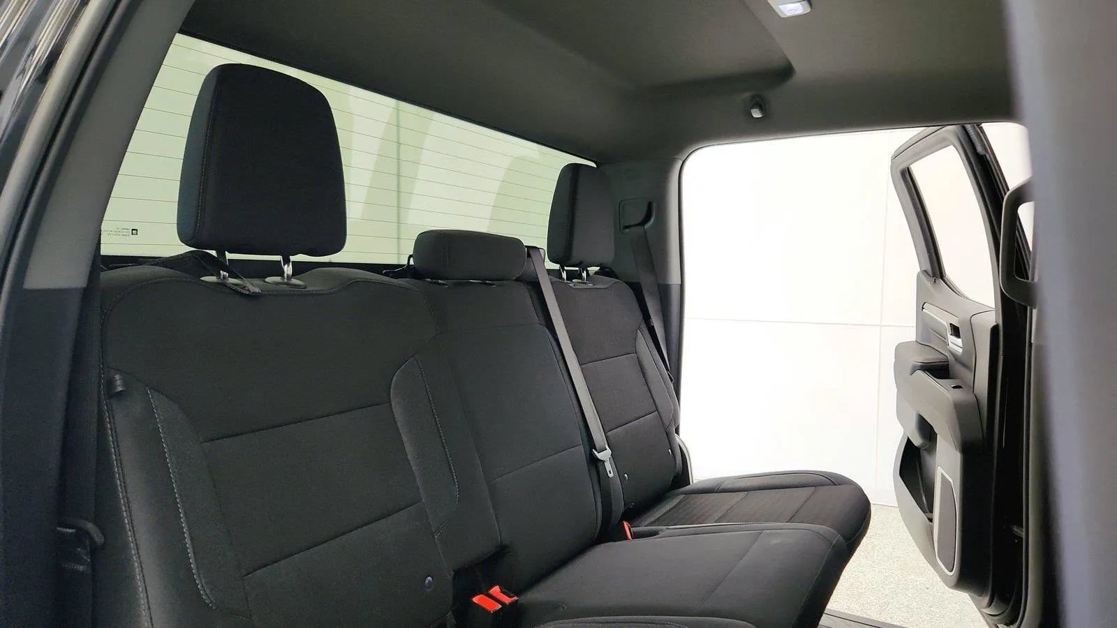 Used 2024 Chevrolet Silverado 1500 LT AWD/4WD image 30