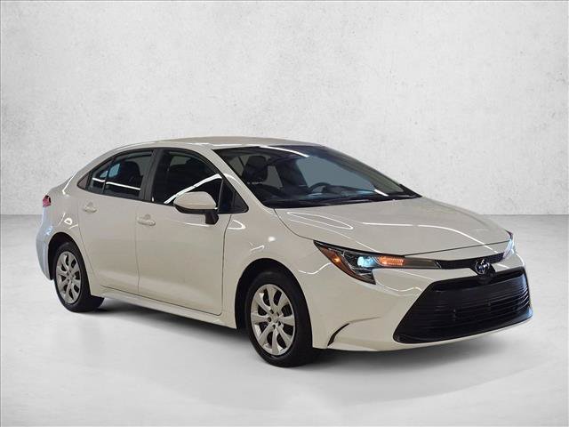 Used 2025 Toyota Corolla LE FWD image 3
