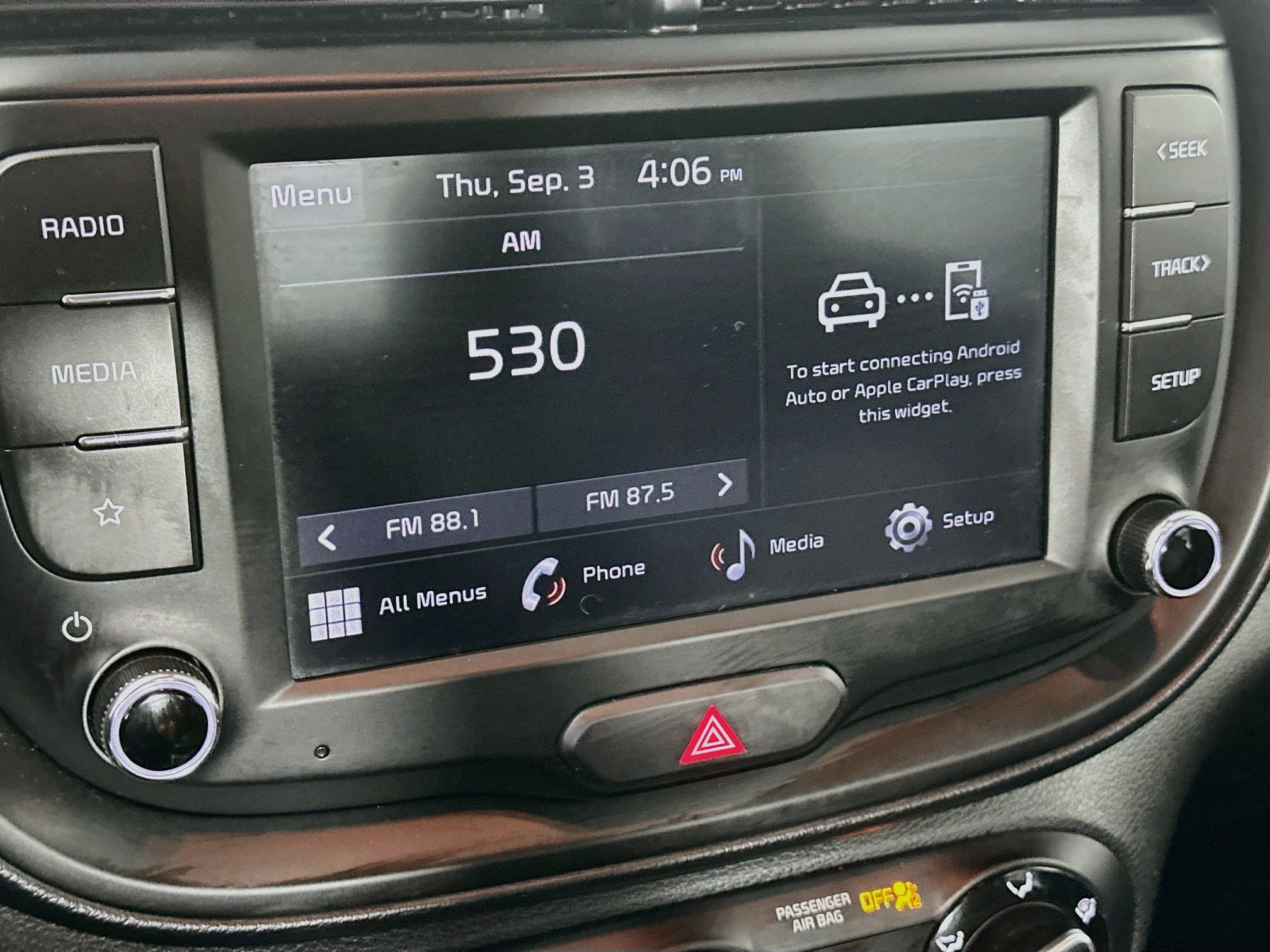 Used 2025 Kia Soul LX w/ LX Technology Package FWD image 21