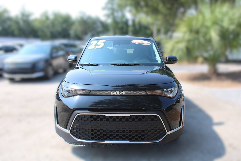 Certified 2025 Kia Soul LX w/ LX Technology Package FWD image 16