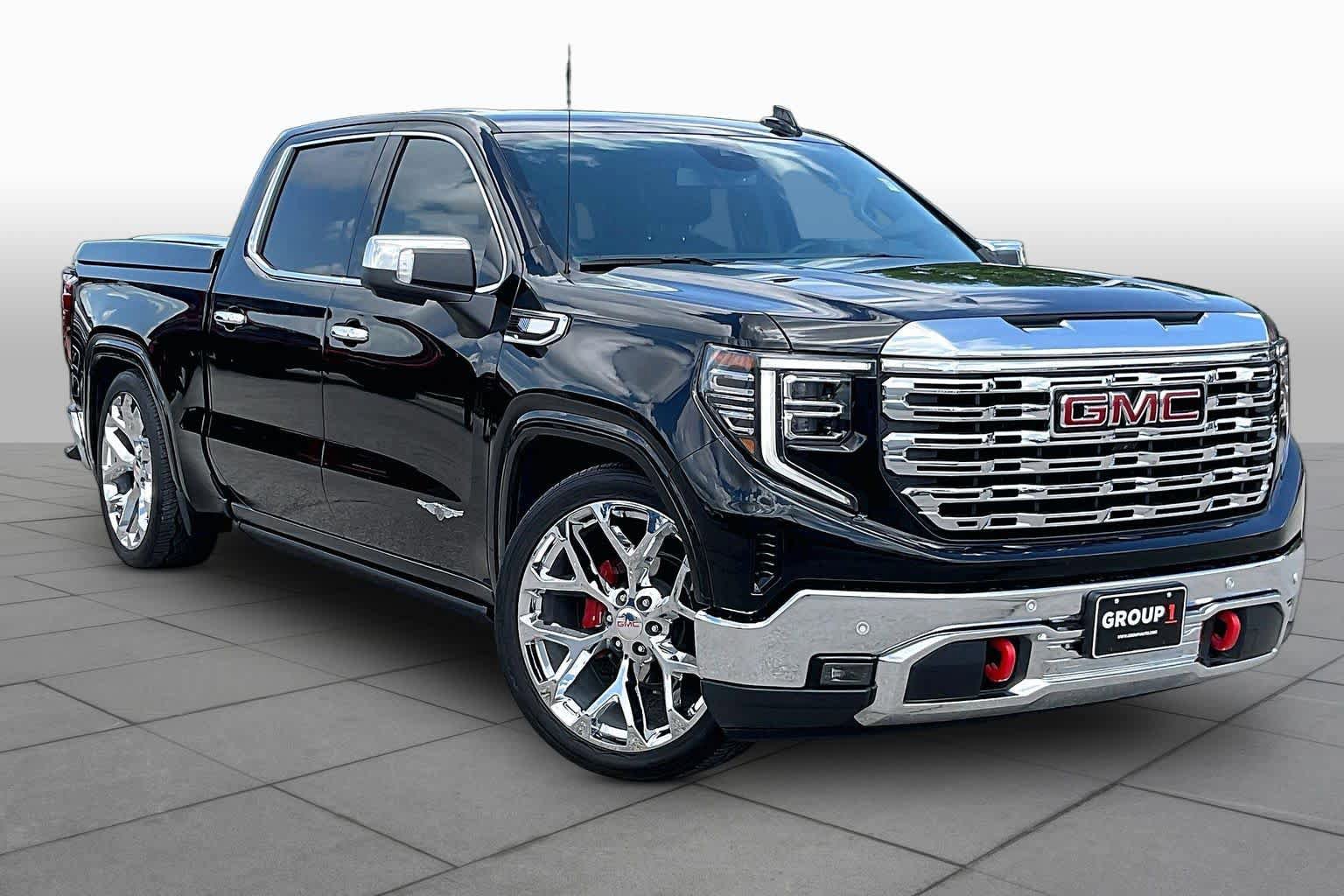 Used 2024 GMC Sierra 1500 SLT AWD/4WD image 3