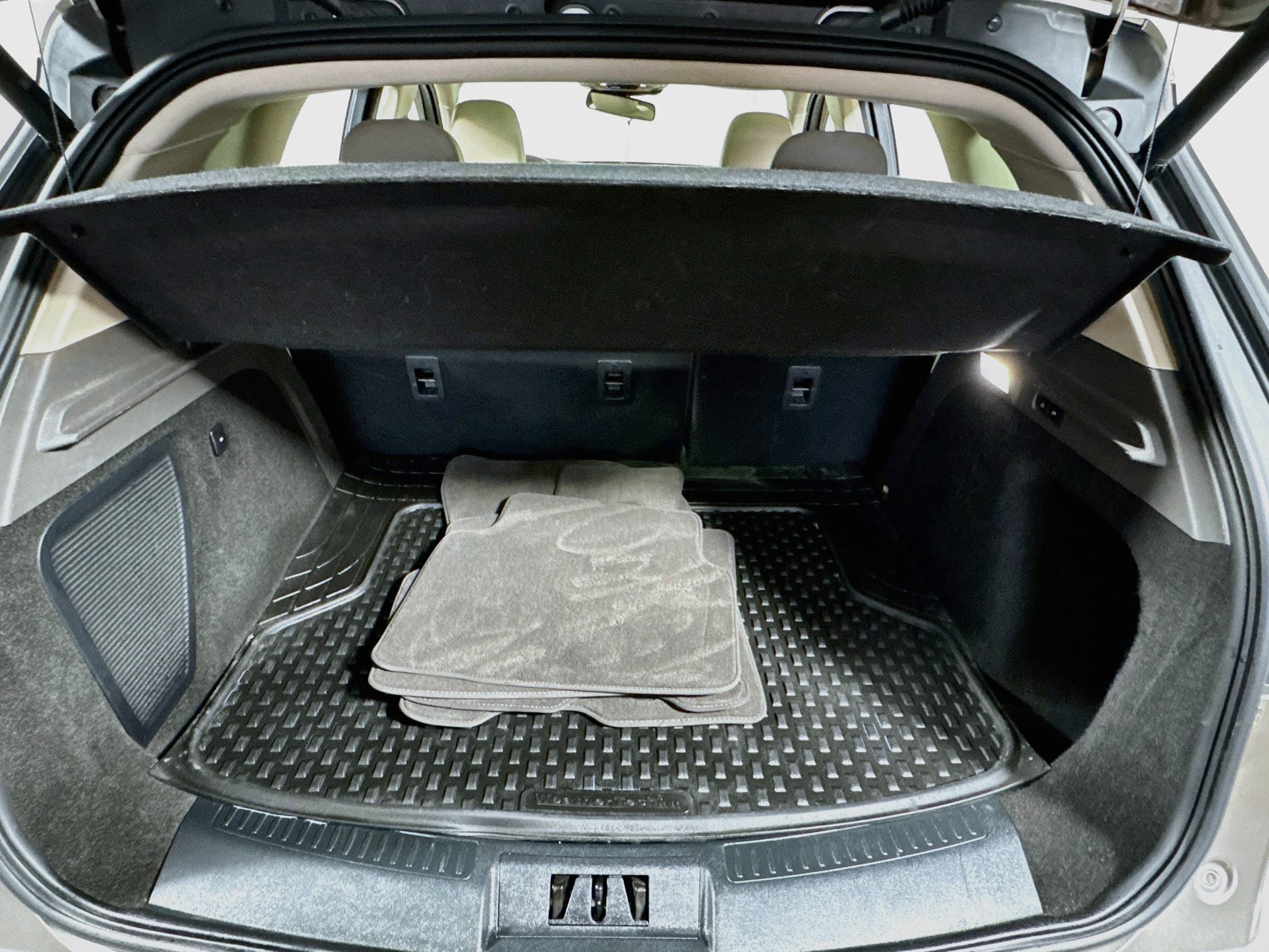 Used 2021 Lincoln Corsair AWD w/ Premium Package image 26