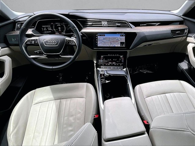 Used 2022 Audi e-tron Premium AWD/4WD image 16
