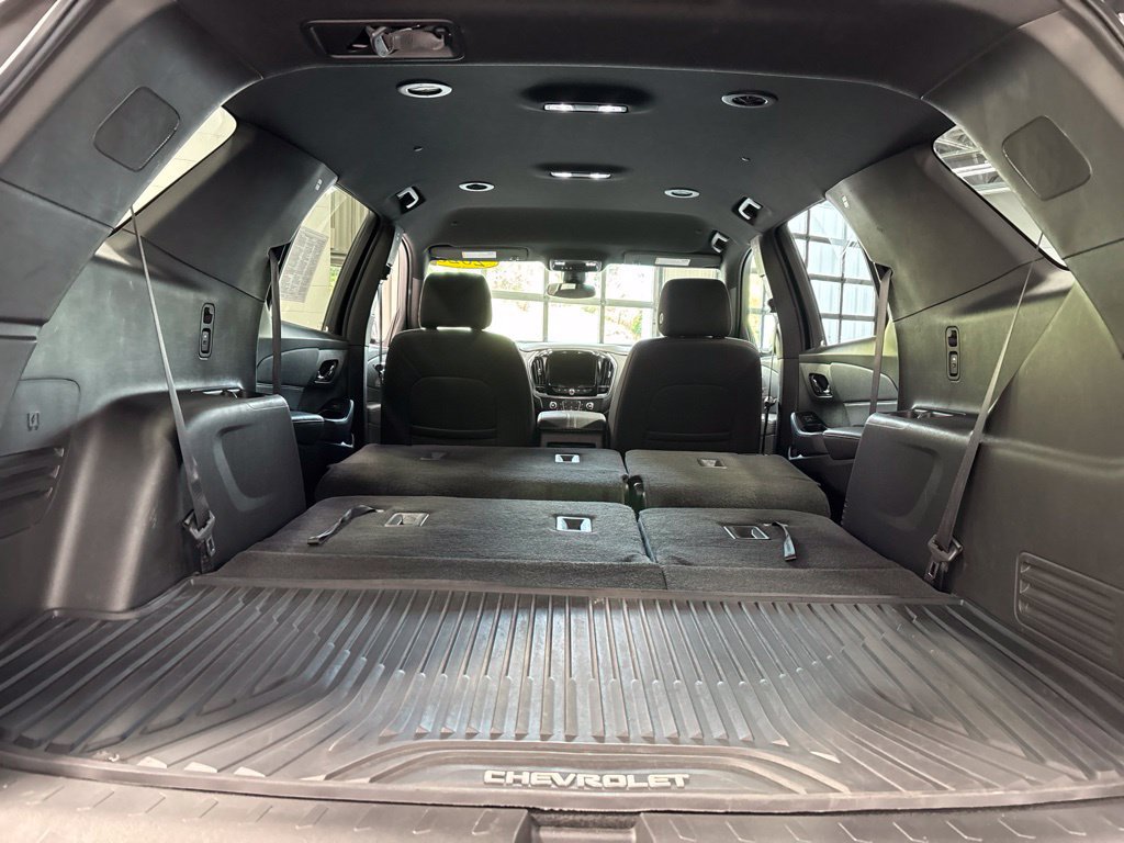Used 2023 Chevrolet Traverse LT AWD/4WD image 44
