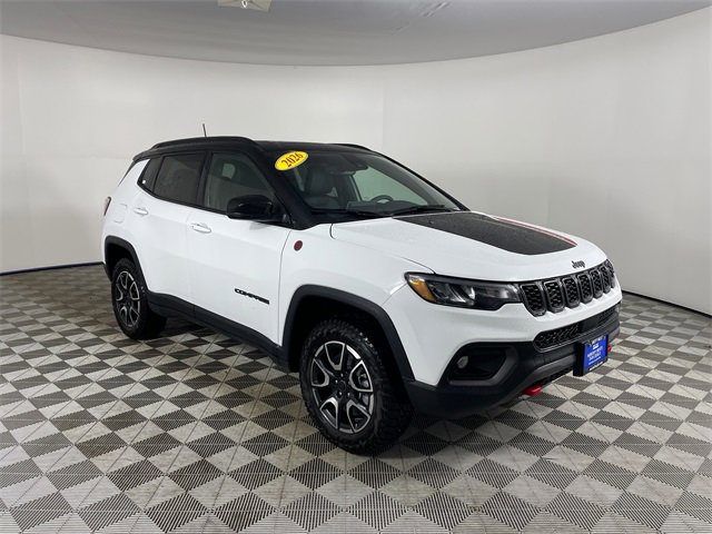 New 2026 Jeep Compass Trailhawk w/ Sun, Sound & Navigation Group image 7