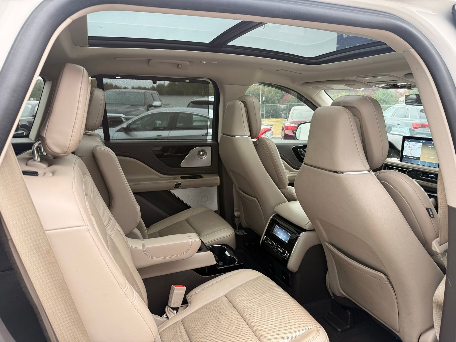 Used 2021 Lincoln Aviator Reserve w/ Equipment Group 210A image 26