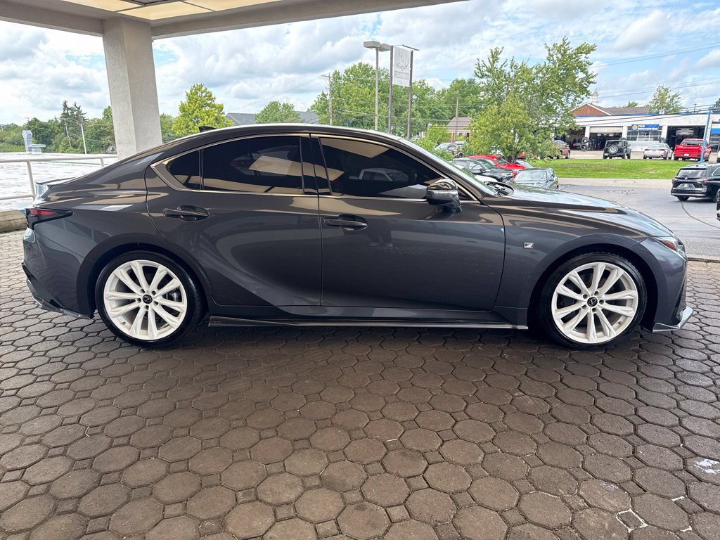 Used 2022 Lexus IS 350 F Sport w/ Memory Package AWD/4WD image 5
