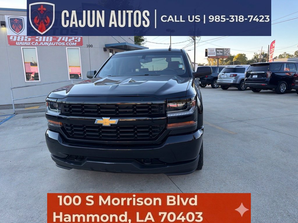 Used 2018 Chevrolet Silverado 1500 Custom w/ Custom Value Package RWD image 3