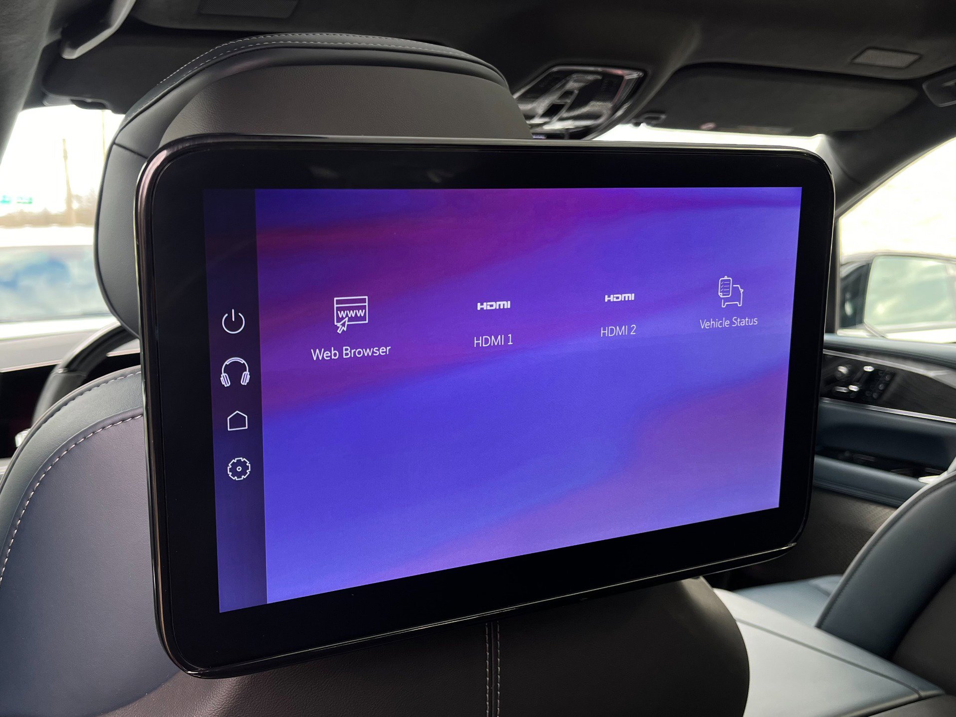 Used 2025 Cadillac Escalade IQ Luxury 2 image 16