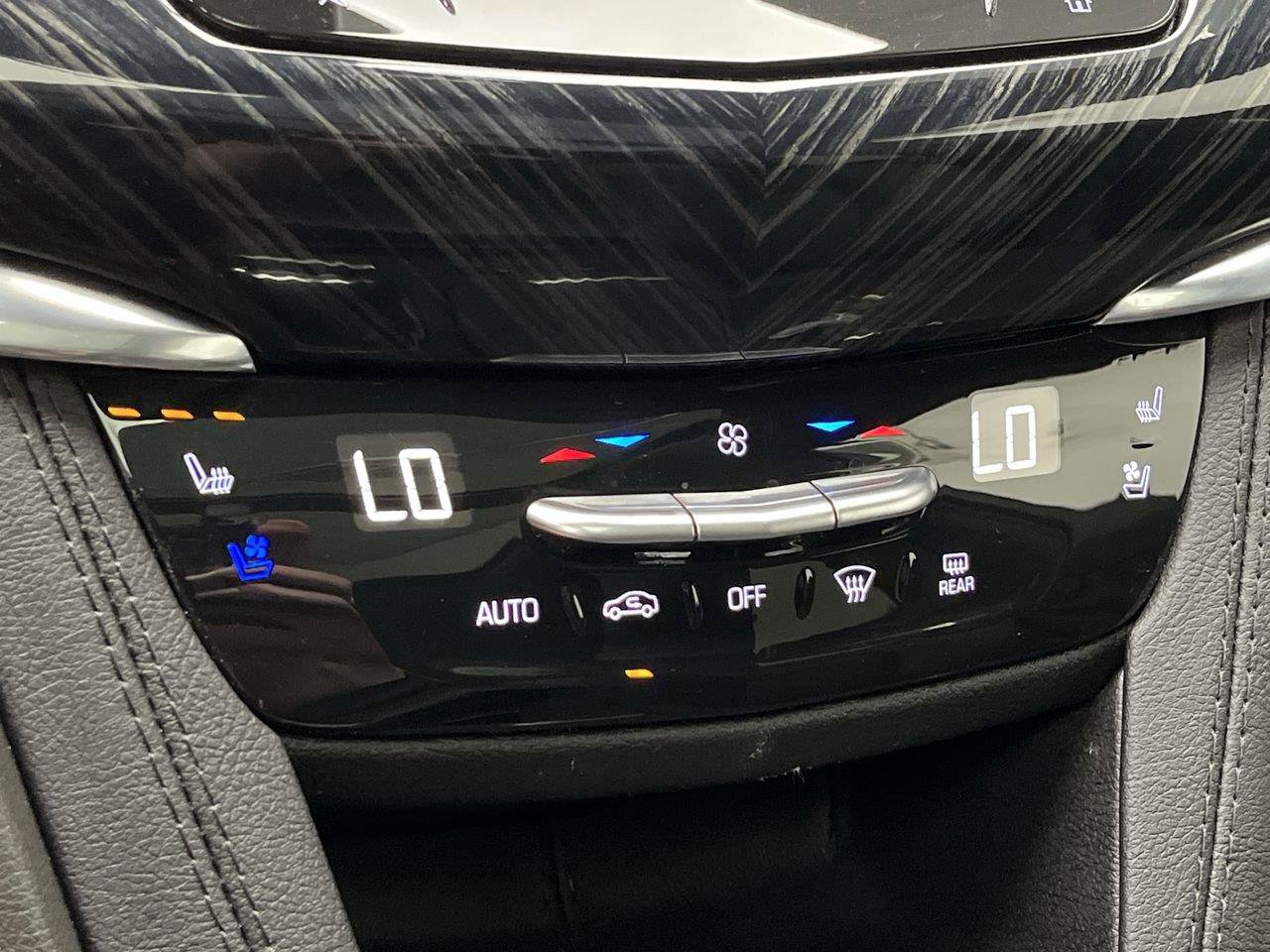 Certified 2023 Cadillac XT6 Premium Luxury w/ Technology Package AWD/4WD image 23