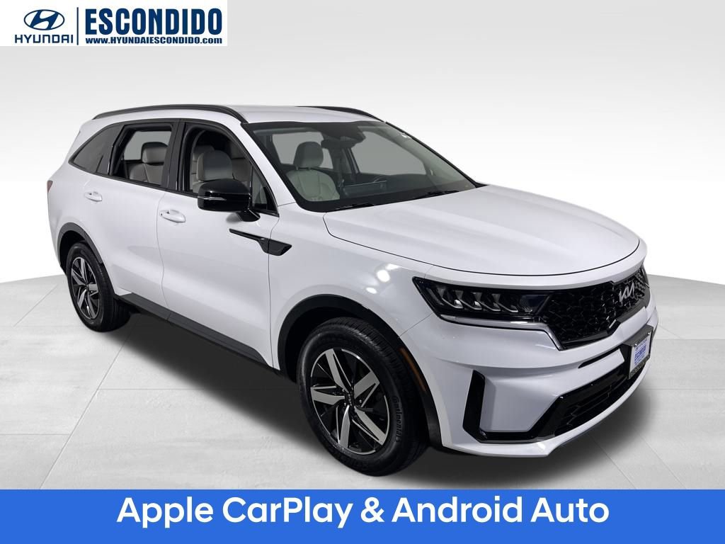 Used 2023 Kia Sorento S image 7