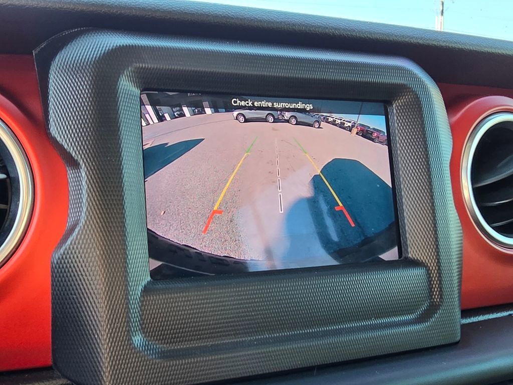 Used 2018 Jeep Wrangler Unlimited Rubicon image 17