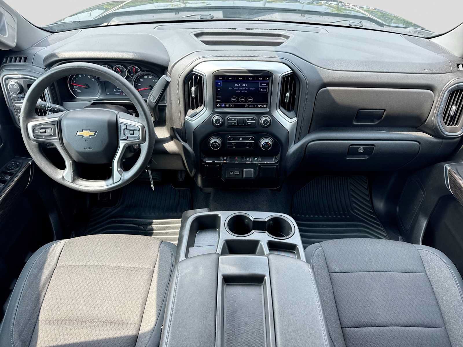 Used 2020 Chevrolet Silverado 1500 LT AWD/4WD image 14